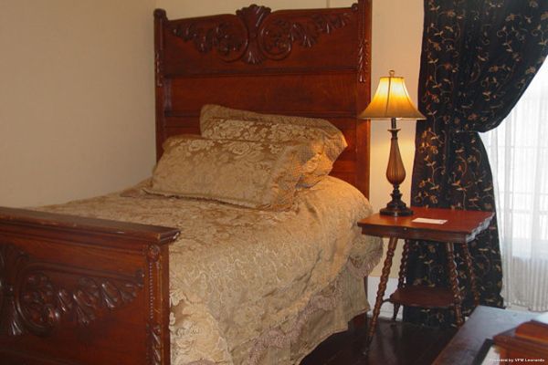 The Hotel Leger (Jackson)